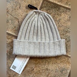 NWT Tesma Cashmere Knit beanie OS